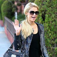 Paris Hilton runs errands in Beverly Hills | Picture 111761